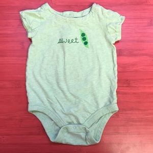 ***Sweet Pea Onsie. Gap. 6-12M